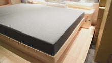 Load and play video in Gallery viewer, Maryland Comfort &amp; Style Mattress (4.5&quot;)
